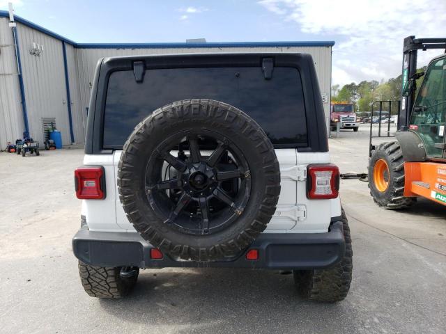 1C4HJXEG3JW206894 - 2018 JEEP WRANGLER U SAHARA WHITE photo 6