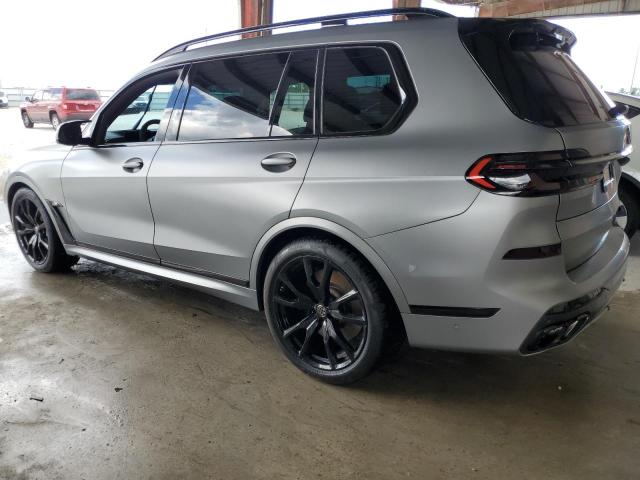 5UX33EM00R9T75535 - 2024 BMW X7 M60I GRAY photo 2