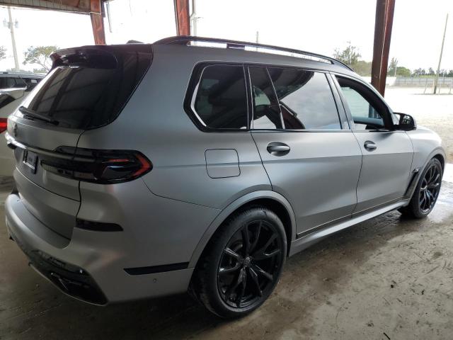 5UX33EM00R9T75535 - 2024 BMW X7 M60I GRAY photo 3