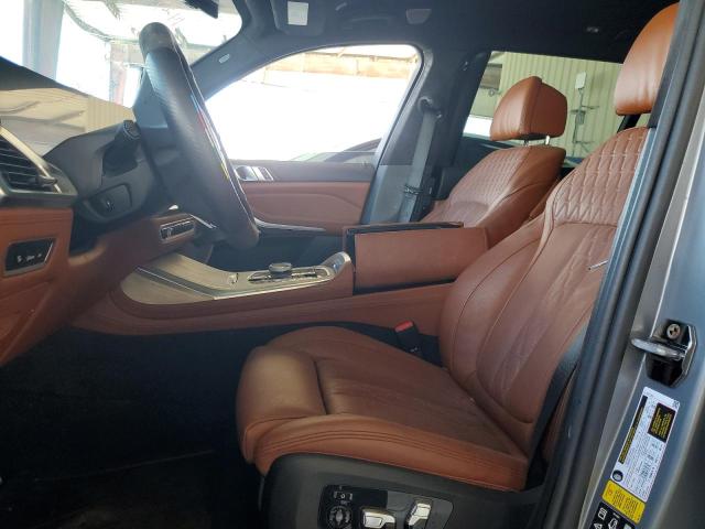 5UX33EM00R9T75535 - 2024 BMW X7 M60I GRAY photo 7
