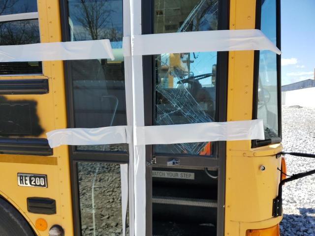 4DRBWAFN87A386151 - 2007 IC CORPORATION 3000 黄色 照片 9