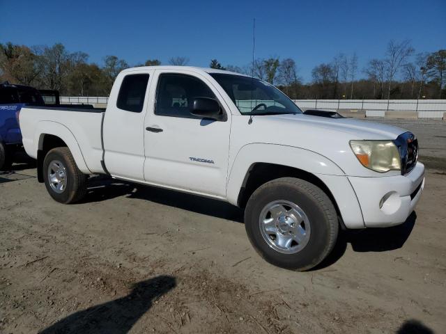 5TETU62N37Z394777 - 2007 TOYOTA TACOMA PRERUNNER ACCESS CAB WHITE photo 4