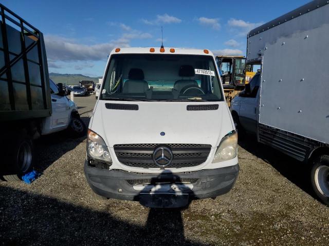 WDAPF4CCXB9483928 - 2011 MERCEDES-BENZ SPRINTER 3500 WHITE photo 5