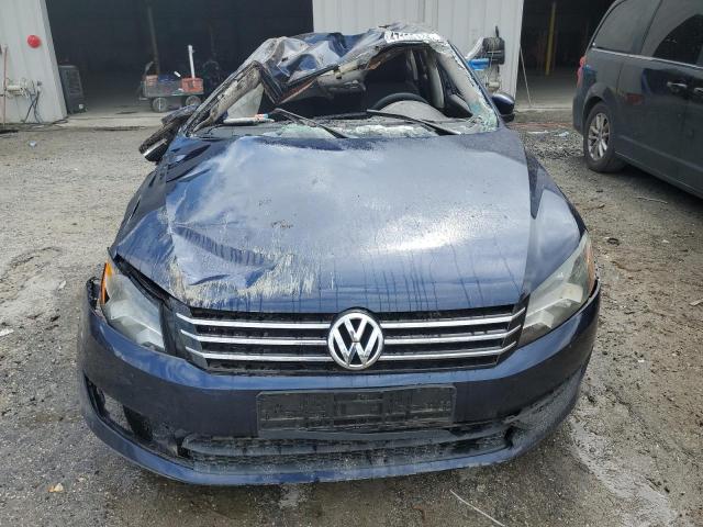 1VWAP7A31DC014606 - 2013 VOLKSWAGEN PASSAT S BLUE photo 5