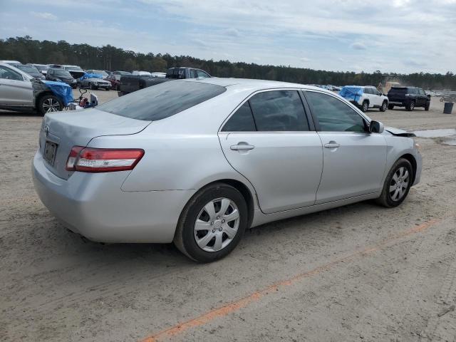 4T1BF3EKXAU013430 - 2010 TOYOTA CAMRY BASE SILVER photo 3