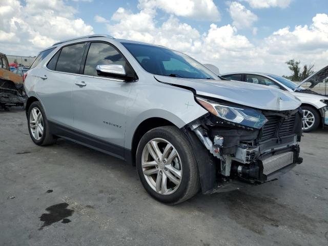 3GNAXPEX8LS524919 - 2020 CHEVROLET EQUINOX PREMIER SILVER photo 4