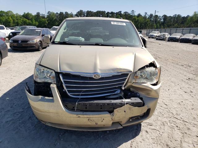 2A4RR5D18AR450526 - 2010 CHRYSLER TOWN & COU TOURING 金色 照片 5