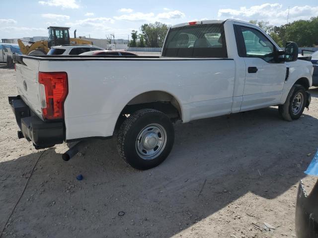 1FTBF2A65JEC11933 - 2018 FORD F250 SUPER DUTY WHITE photo 3