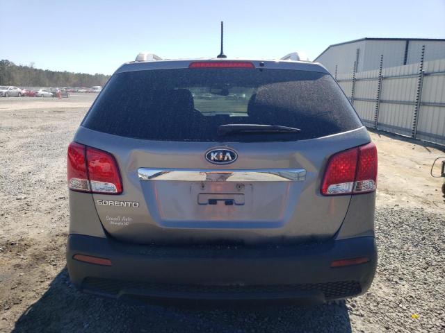 5XYKTDA26CG296633 - 2012 KIA SORENTO BASE SILVER photo 6