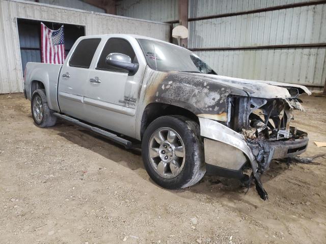 3GTP1VE04BG320261 - 2011 GMC SIERRA C1500 SLE SILVER photo 4