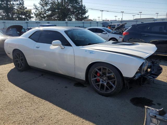 2C3CDZFJ1KH552132 - 2019 DODGE CHALLENGER R/T SCAT PACK WHITE photo 4
