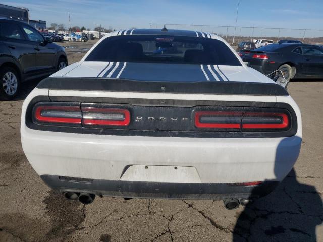 2C3CDZFJ1KH552132 - 2019 DODGE CHALLENGER R/T SCAT PACK WHITE photo 6