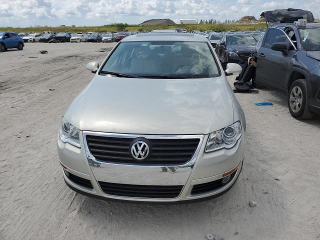 WVWJK7AN3AE137424 - 2010 VOLKSWAGEN PASSAT KOMFORT GRAY photo 5