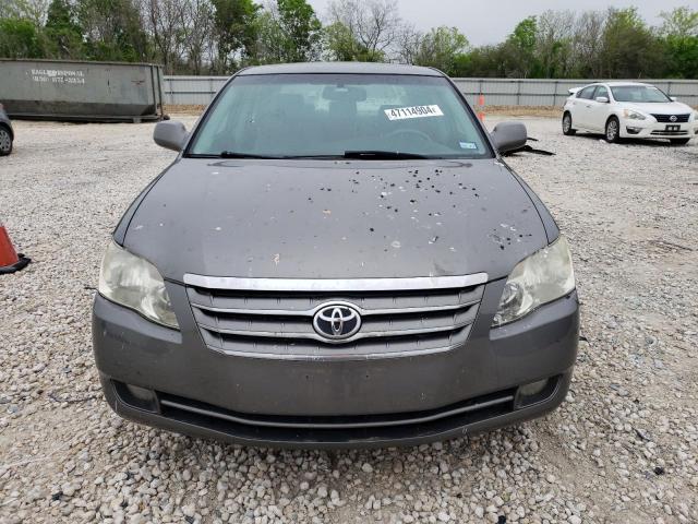 4T1BK36B95U060397 - 2005 TOYOTA AVALON XL GRAY photo 5