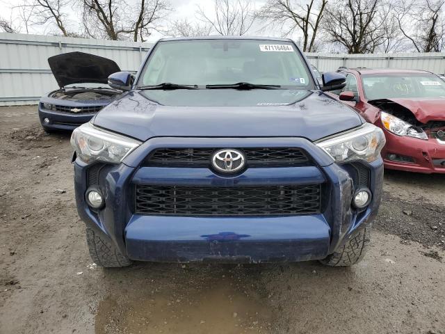 JTEBU5JR6G5384740 - 2016 TOYOTA 4RUNNER SR5/SR5 PREMIUM BLUE photo 5