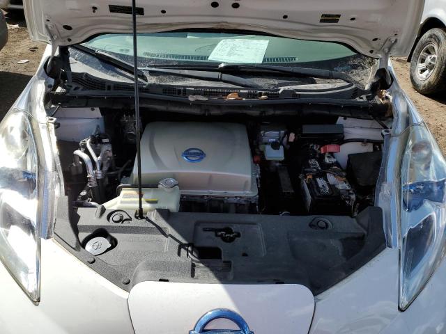 1N4AZ0CPXFC331586 - 2015 NISSAN LEAF S WHITE photo 11