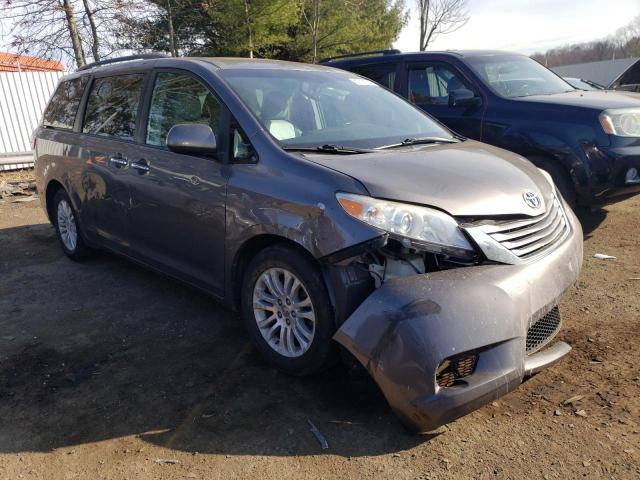 5TDYK3DC1GS762103 - 2016 TOYOTA SIENNA XLE GRAY photo 4