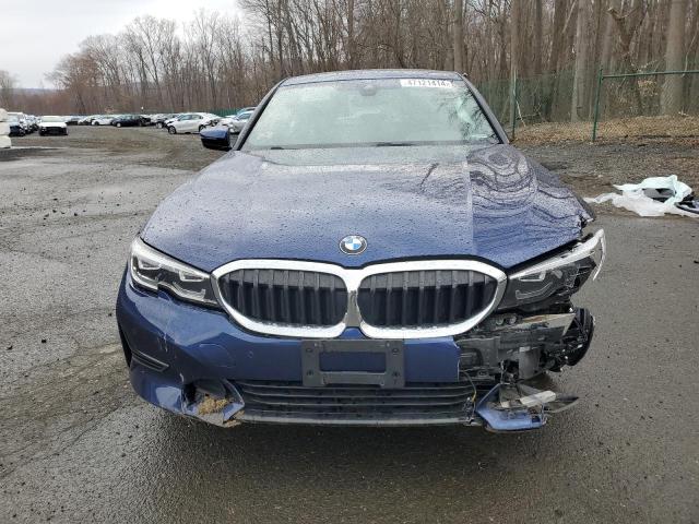 3MW5R7J0XL8B36307 - 2020 BMW 330XI BLUE photo 5