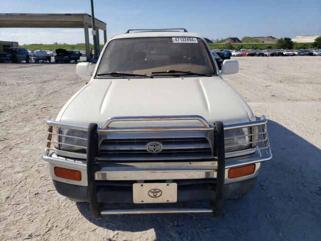 JT3GN86R8W0077779 - 1998 TOYOTA 4RUNNER SR5 WHITE photo 5