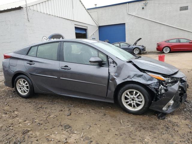 JTDKARFP0J3088241 - 2018 TOYOTA PRIUS PRIM GRAY photo 4