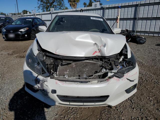 1N4AL3AP8GN383892 - 2016 NISSAN ALTIMA 2.5 WHITE photo 5