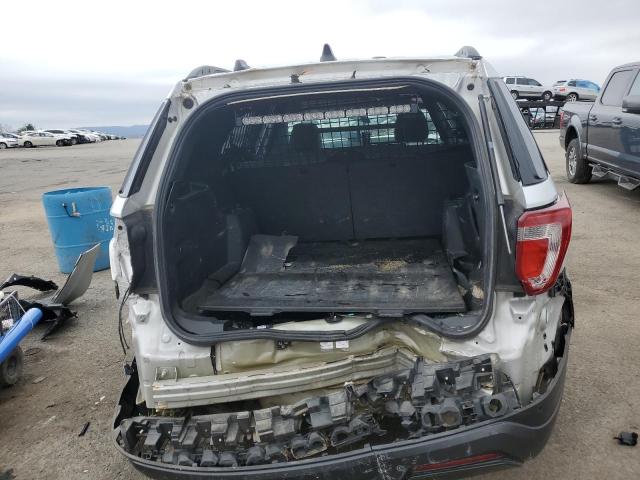 1FM5K8AR0JGB12667 - 2018 FORD EXPLORER POLICE INTERCEPTOR ვერცხლისფერი ფოტო 6