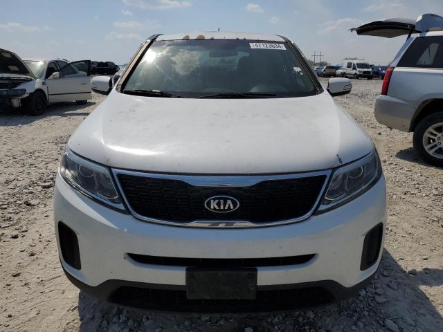 5XYKT3A62EG486624 - 2014 KIA SORENTO LX WHITE photo 5