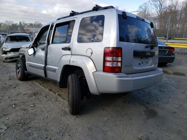 1J8GN28KX8W107673 - 2008 JEEP LIBERTY SPORT SILVER photo 2