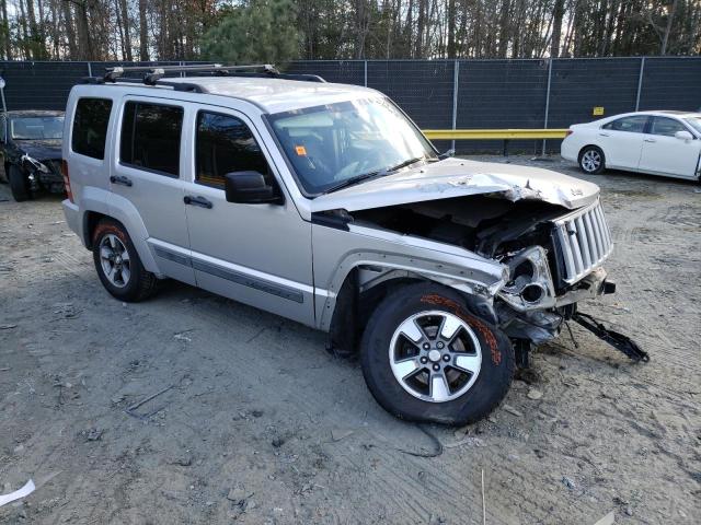 1J8GN28KX8W107673 - 2008 JEEP LIBERTY SPORT SILVER photo 4