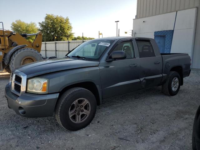 1D7HE48N86S525001 - 2006 DODGE DAKOTA QUAD SLT GRAY photo 1