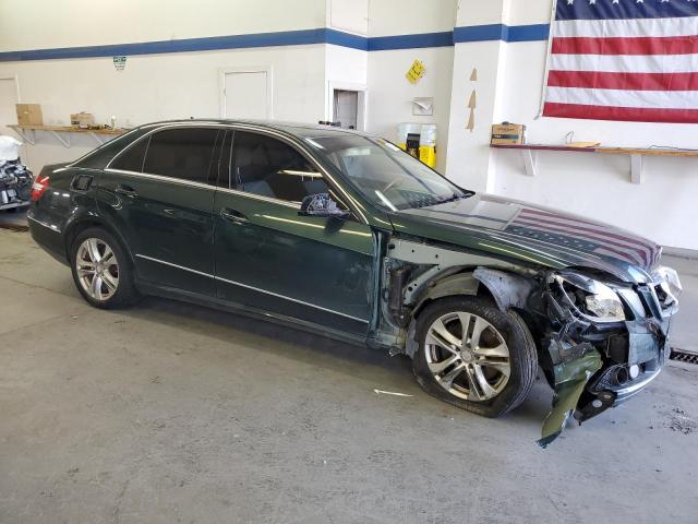 WDDHF8HBXAA063811 - 2010 MERCEDES-BENZ E 350 4MATIC GREEN photo 4