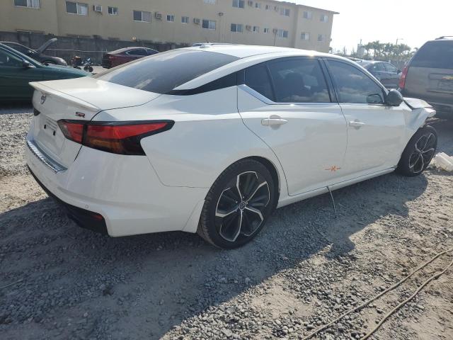 1N4BL4CV7PN368368 - 2023 NISSAN ALTIMA SR WHITE photo 3