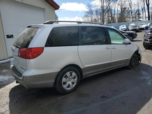 5TDZK22C57S056026 - 2007 TOYOTA SIENNA XLE WHITE photo 3