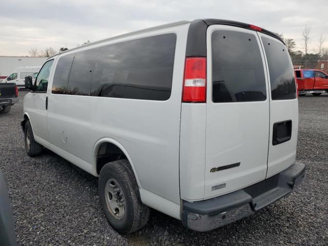 1GAWGEFP4L1271917 - 2020 CHEVROLET EXPRESS G2 LS WHITE photo 2