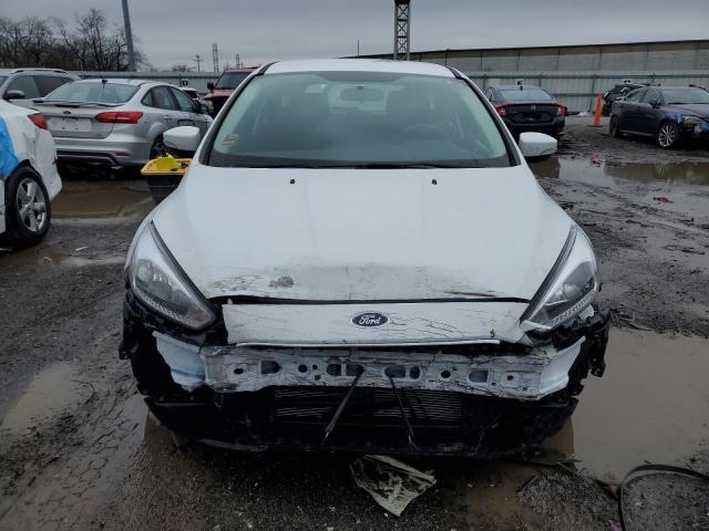 1FADP3K23JL282265 - 2018 FORD FOCUS SE WHITE photo 5