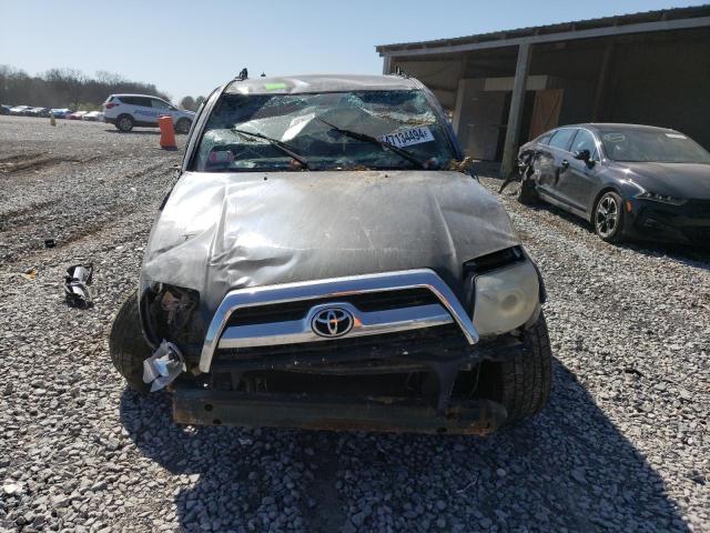 JTEBU14R860093527 - 2006 TOYOTA 4RUNNER SR5 GRAY photo 5