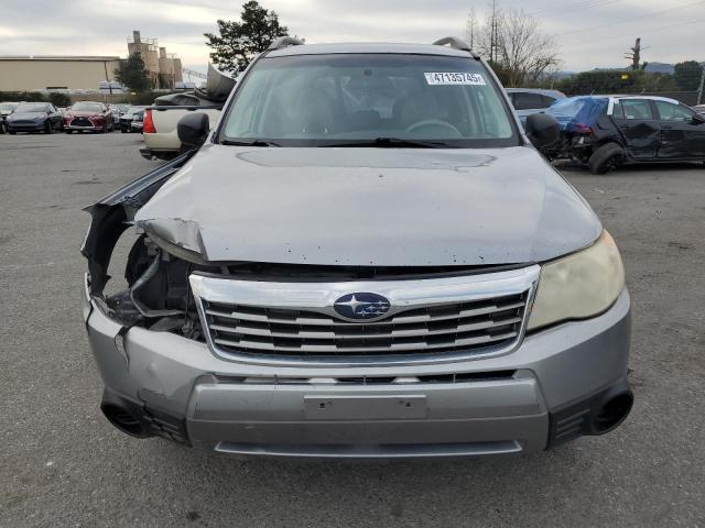 JF2SH6BC2AH904836 - 2010 SUBARU FORESTER XS 银色 照片 5