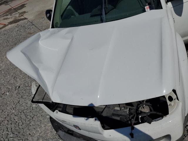 5GZCZ53B93S875310 - 2003 SATURN VUE WHITE photo 12