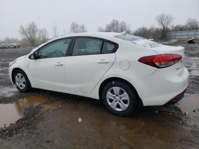 3KPFK4A79JE211746 - 2018 KIA FORTE LX WHITE photo 2