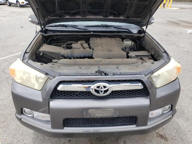 JTEBU5JR8B5049312 - 2011 TOYOTA 4RUNNER SR5 GRAY photo 11