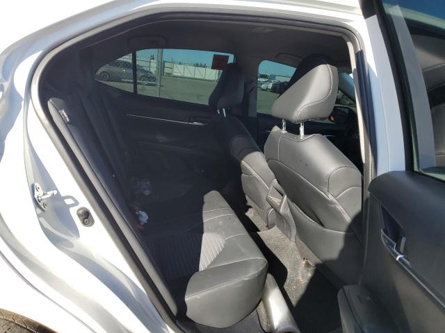 4T1G11AK1RU191513 - 2024 TOYOTA CAMRY SE NIGHT SHADE WHITE photo 10