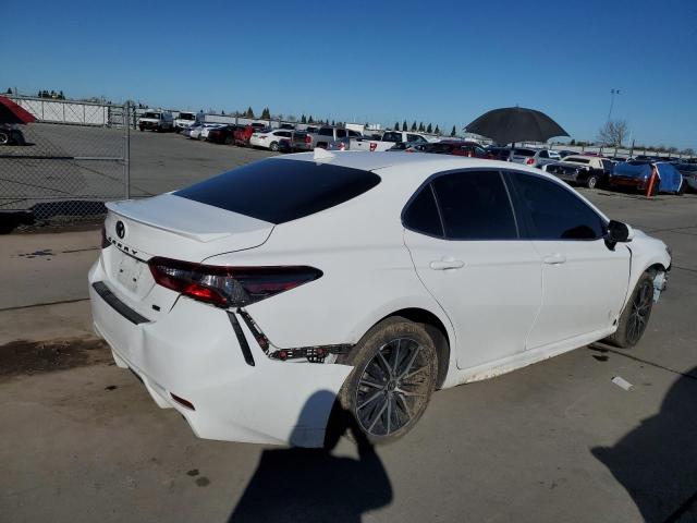 4T1G11AK1RU191513 - 2024 TOYOTA CAMRY SE NIGHT SHADE WHITE photo 3