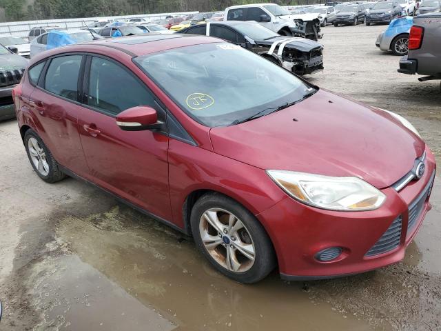 1FADP3K25EL145026 - 2014 FORD FOCUS SE RED photo 4