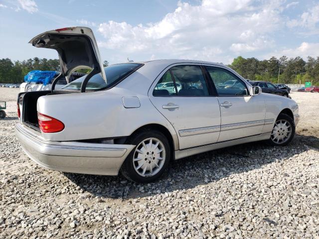 WDBJF82J62X064866 - 2002 MERCEDES-BENZ E 320 4MATIC SILVER photo 3