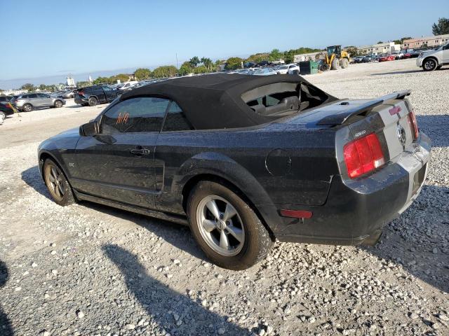 1ZVFT85H375279761 - 2007 FORD MUSTANG GT BLACK photo 2