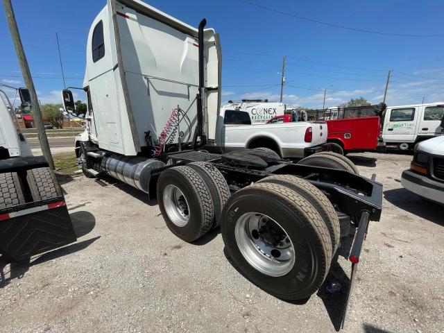 1M1AW07Y1EM039341 - 2014 MACK 600 CXU600 WHITE photo 3