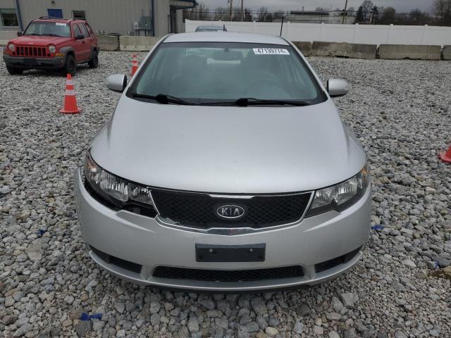 KNAFU4A28A5307049 - 2010 KIA FORTE EX SILVER photo 5