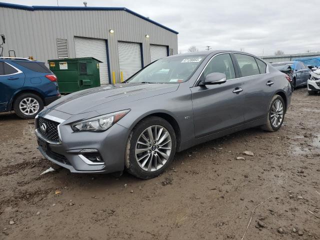 JN1EV7ARXJM432735 - 2018 INFINITI Q50 LUXE GRAY photo 1