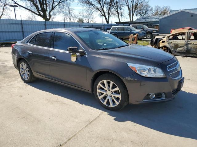 1G11H5SA2DF256541 - 2013 CHEVROLET MALIBU LTZ GRAY photo 4