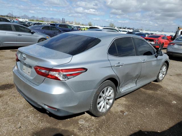 JTNB11HK2J3037161 - 2018 TOYOTA CAMRY L SILVER photo 3